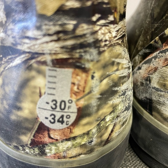 Bogs boys winter boots size 2 - Picture 4 of 6